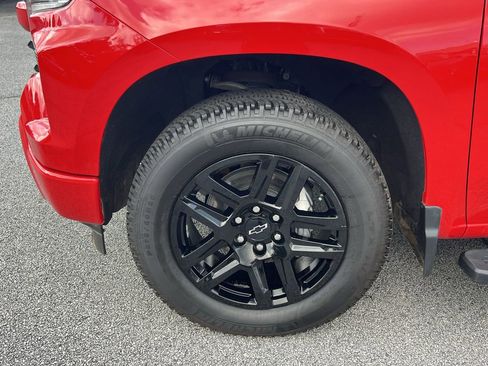 Used 2023 Chevrolet Silverado 1500 RST w/ Z71 Off-Road Package image 29