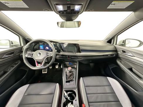 Used 2022 Volkswagen GTI Autobahn image 11