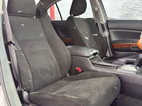 Used 2011 Honda Accord EX image 23
