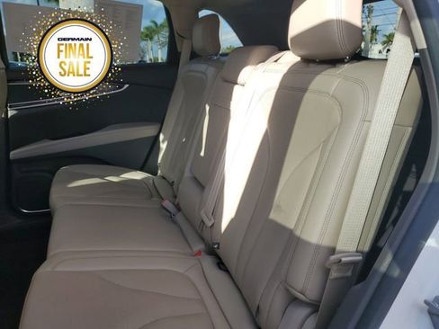 Certified 2023 Lincoln Nautilus Reserve image 17