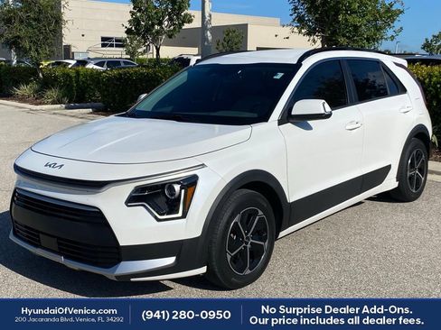 Used 2023 Kia Niro EX FWD image 9