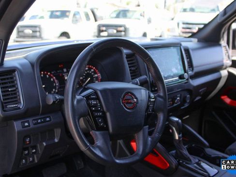 Used 2022 Nissan Frontier PRO-4X w/ Technology Package image 16