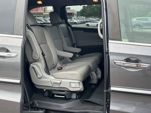 Used 2018 Honda Odyssey Touring image 25