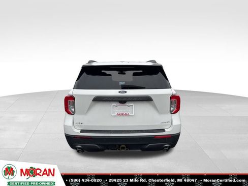 Used 2022 Ford Explorer XLT w/ Equipment Group 202A image 4