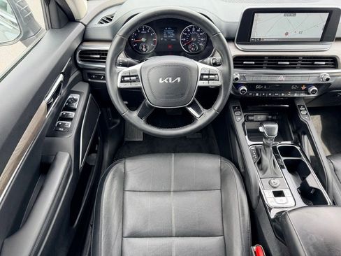Used 2022 Kia Telluride EX w/ EX Premium Package FWD image 16