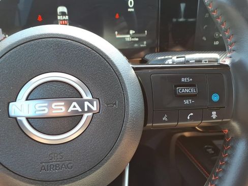 Used 2025 Nissan Kicks SR FWD image 19