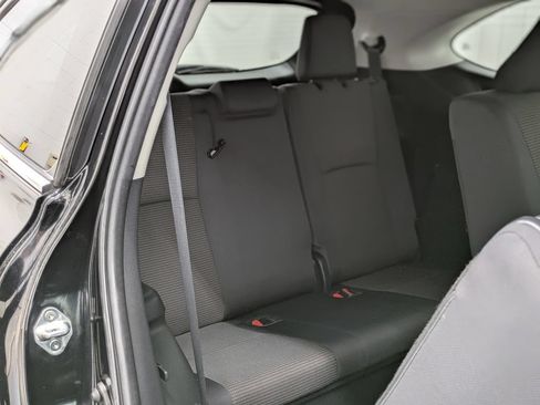 Used 2023 Toyota Highlander LE AWD/4WD image 21
