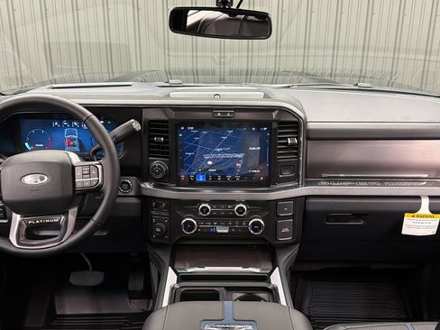 Used 2026 Ford F350 Platinum w/ FX4 Off-Road Package AWD/4WD image 44