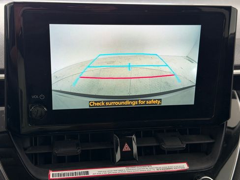 Used 2024 Toyota Corolla Cross LE FWD image 20