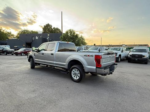 Used 2020 Ford F250 XLT AWD/4WD image 4