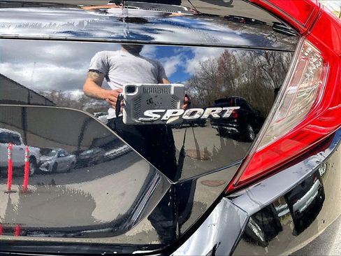 Used 2019 Honda Civic Sport image 8