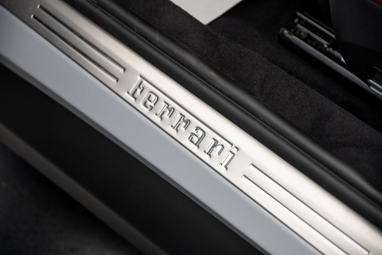 Used 2025 Ferrari 12Cilindri RWD image 27
