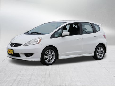 Used 2010 Honda Fit Sport image 3