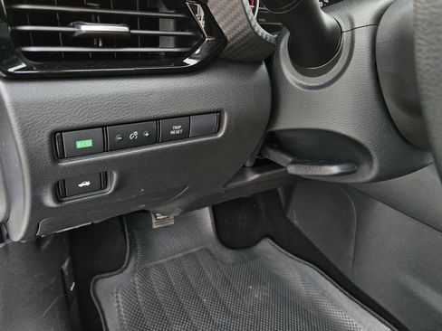 New 2025 Nissan Sentra SV w/ Trunk Package image 15