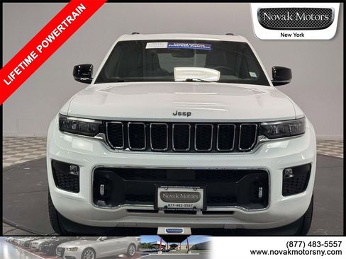 Used 2022 Jeep Grand Cherokee Overland image 2