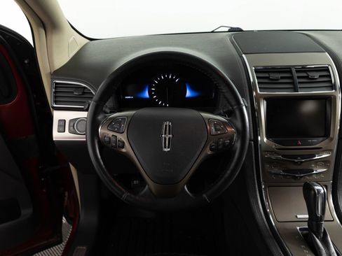 Used 2013 Lincoln MKX AWD image 29