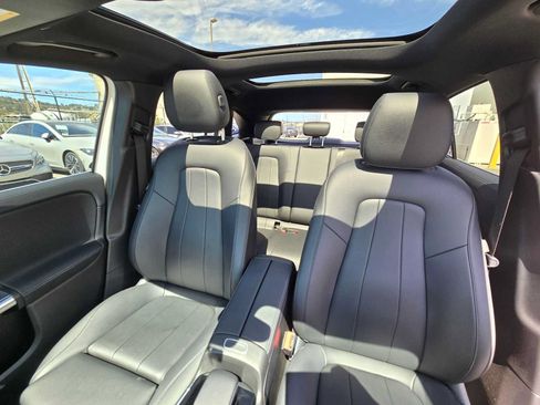 Used 2021 Mercedes-Benz GLA 250 4MATIC image 21