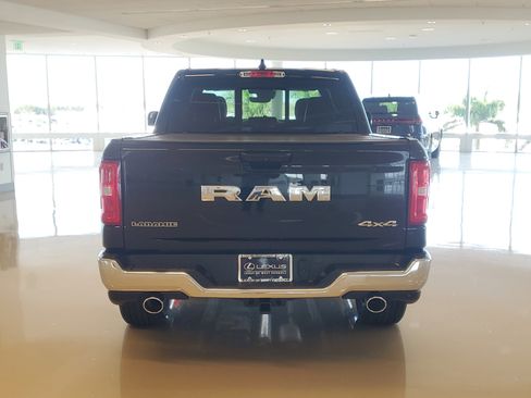 Used 2025 RAM 1500 Laramie AWD/4WD image 9