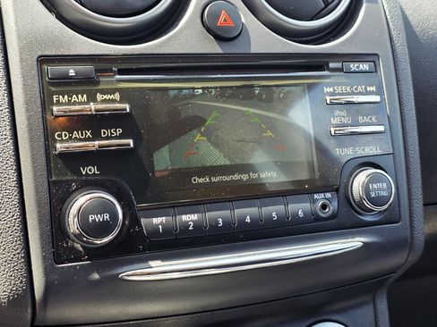 Used 2015 Nissan Rogue S w/ Convenience Package FWD image 17