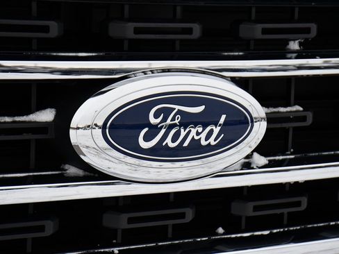 Used 2022 Ford F150 XLT w/ Equipment Group 302A High image 34