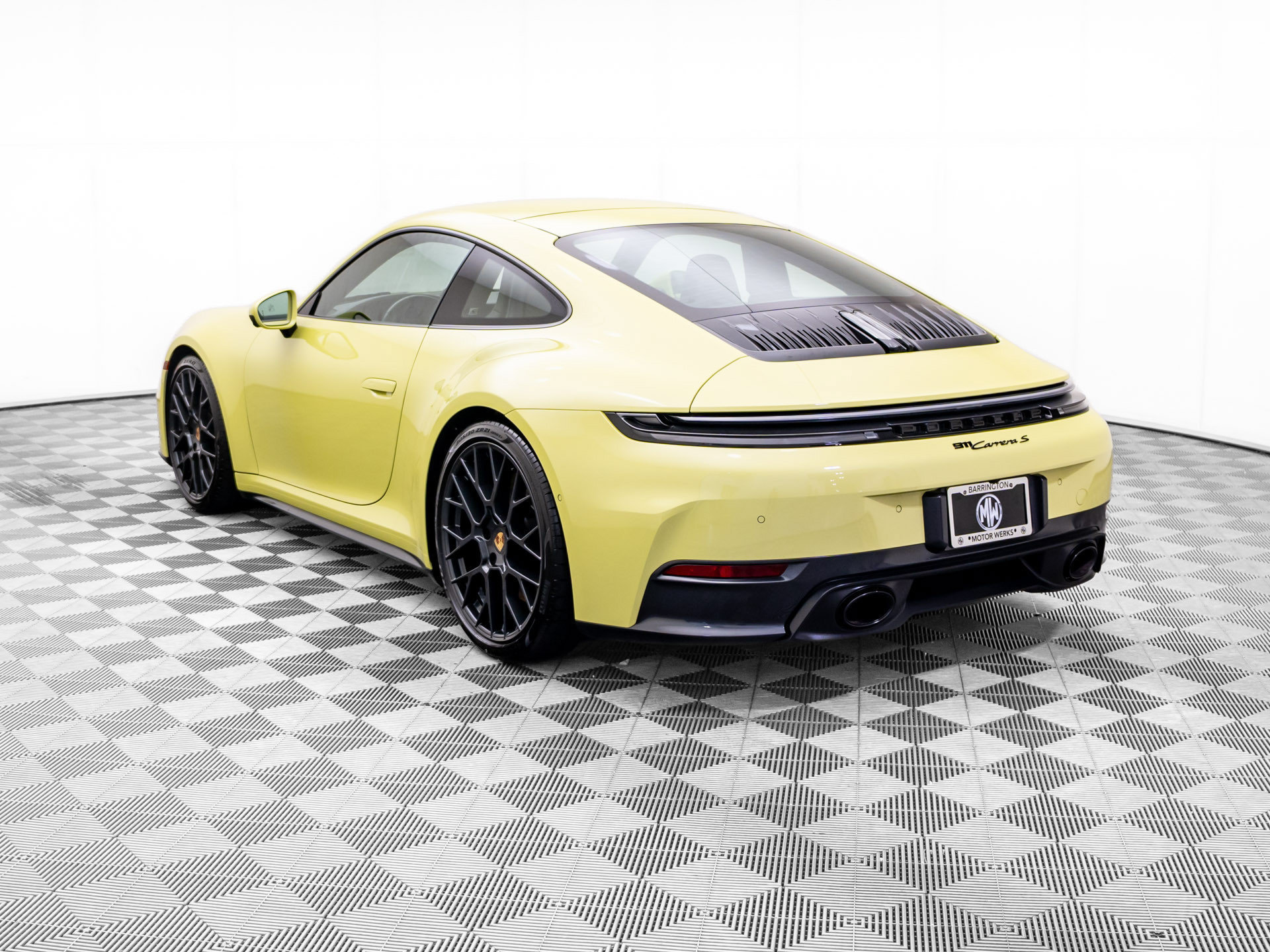 Certified 2025 Porsche 911 Carrera S RWD image 3