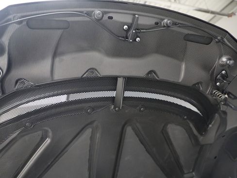 Used 2023 Aston Martin V12 Vantage Roadster image 35