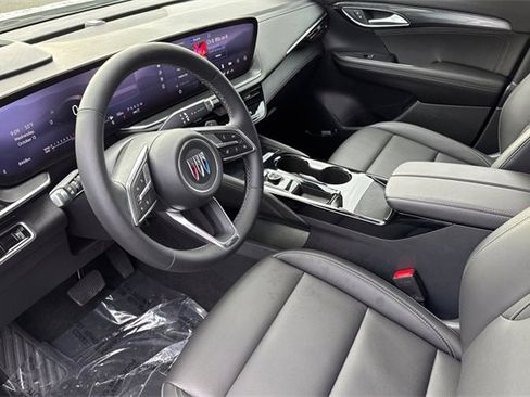 Used 2024 Buick Envision Preferred image 10