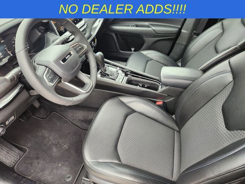 New 2026 Jeep Compass Latitude AWD/4WD image 13