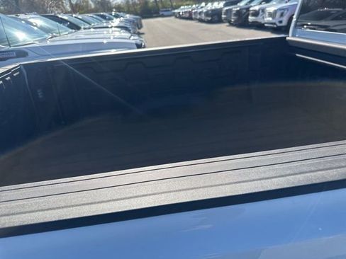 New 2025 GMC Sierra 2500 Denali w/ Denali Reserve Package image 9