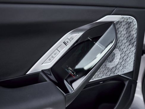 Used 2024 BMW 760i xDrive image 48