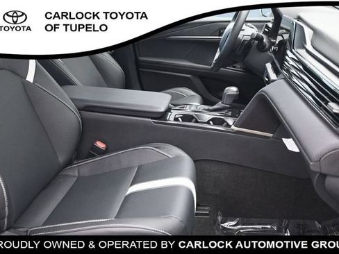 Used 2026 Toyota Camry SE FWD image 39