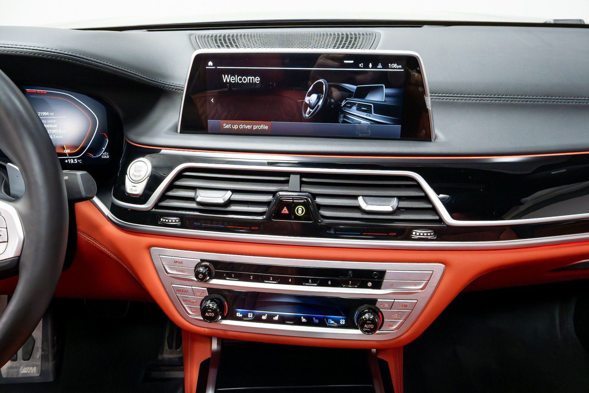 Used 2022 BMW M760i xDrive AWD/4WD image 40