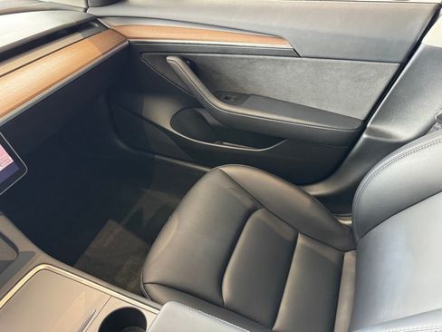 Used 2023 Tesla Model 3 Standard Range RWD image 28