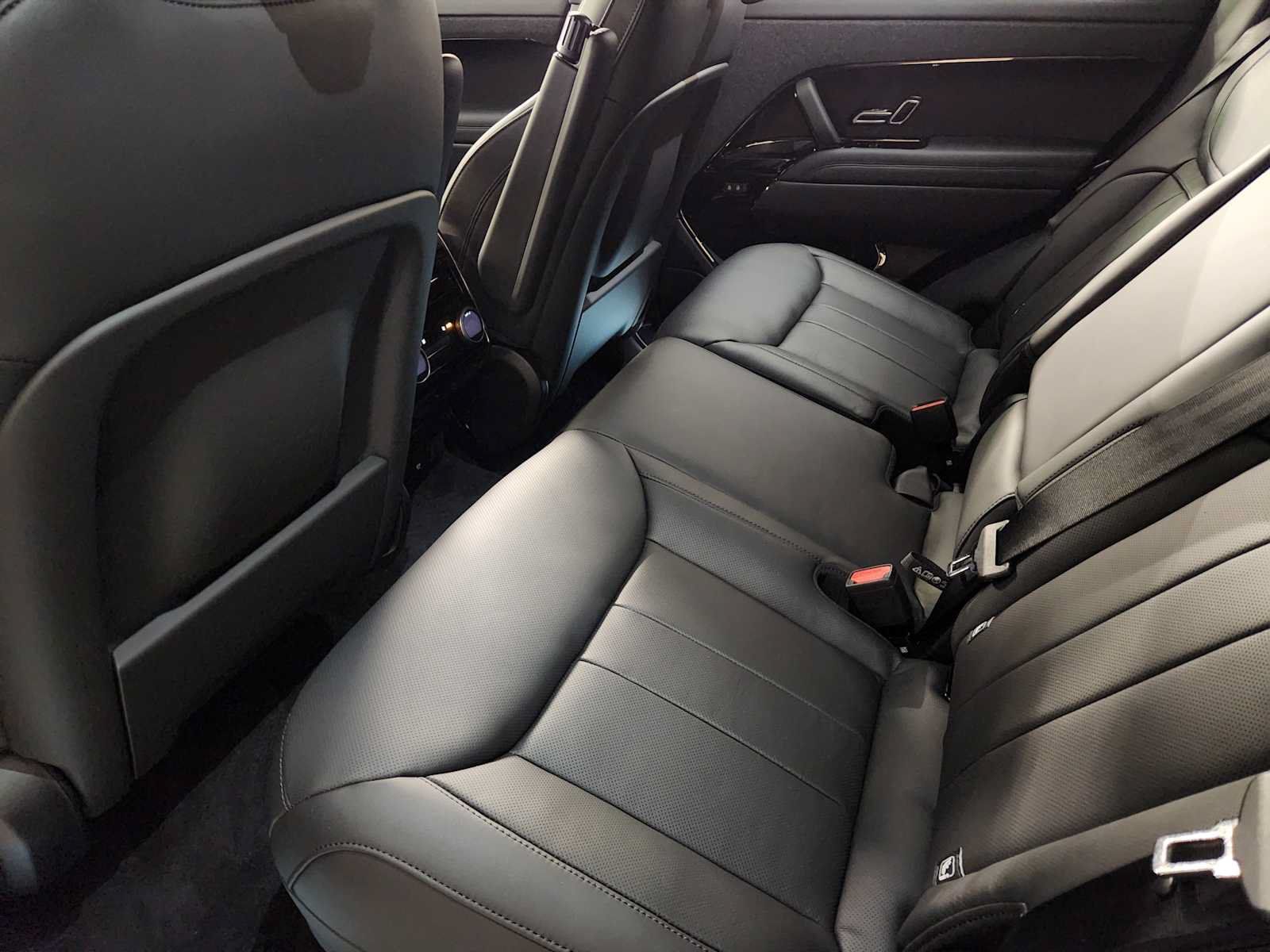 New 2027 Land Rover Range Rover Sport Dynamic SE AWD/4WD image 29