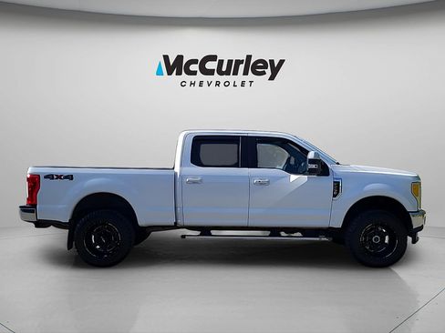 Used 2017 Ford F250 Lariat w/ Lariat Ultimate Package AWD/4WD image 8