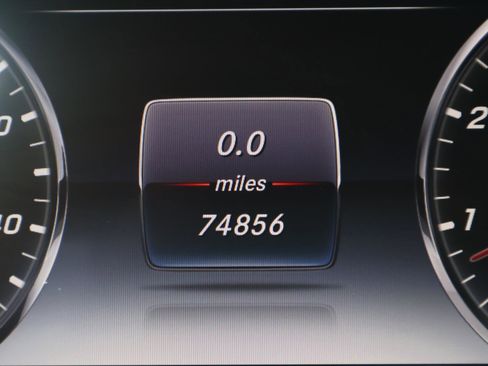 Used 2016 Mercedes-Benz S 550 S 550 image 32