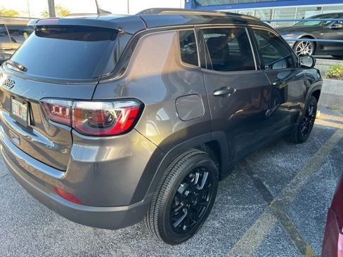 Used 2023 Jeep Compass Altitude w/ Convenience Group image 6