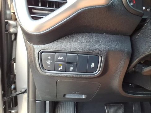 Used 2022 Kia Soul LX w/ Technology Package FWD image 18