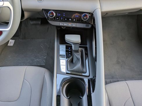 New 2026 Hyundai Elantra Blue image 22