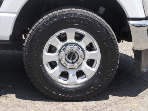 Used 2024 Ford F250 XLT AWD/4WD image 37