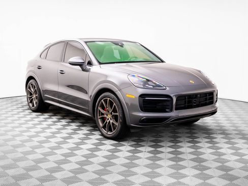 Used 2021 Porsche Cayenne GTS image 6