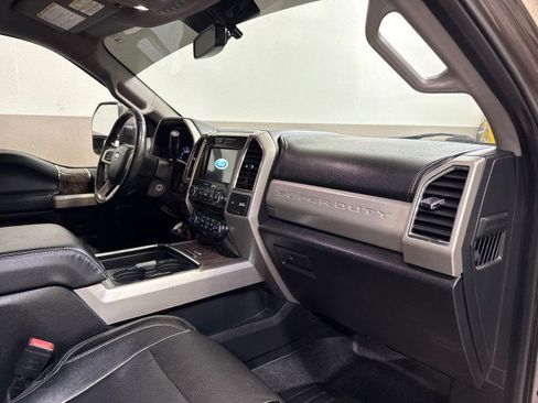 Used 2018 Ford F250 Lariat w/ Camper Package image 61