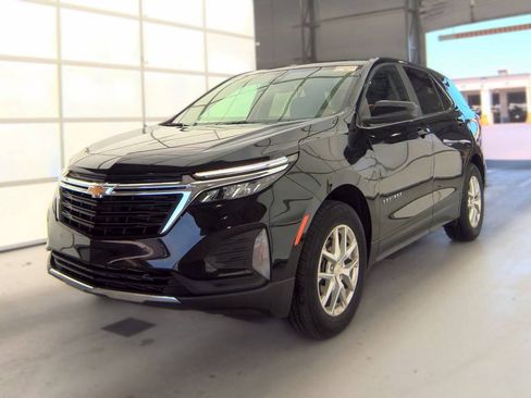 Used 2023 Chevrolet Equinox LT AWD/4WD image 1