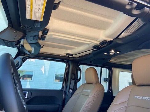 Used 2022 Jeep Wrangler Unlimited Rubicon w/ Steel Bumper Group AWD/4WD image 13
