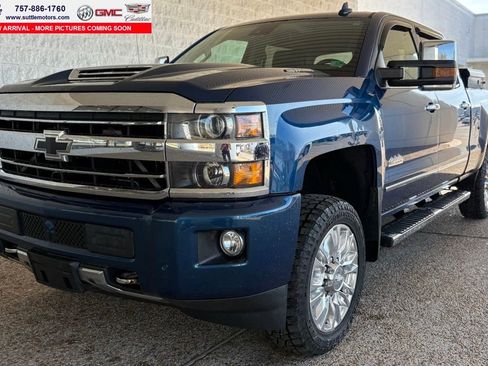Used 2018 Chevrolet Silverado 2500 High Country w/ Duramax Plus Package AWD/4WD image 1
