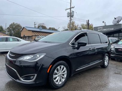Used 2019 Chrysler Pacifica Touring-L