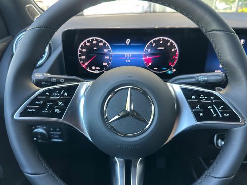 New 2025 Mercedes-Benz GLA 250 4MATIC image 23