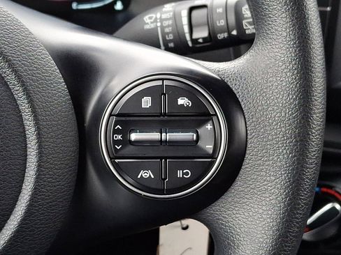 Used 2023 Kia Soul LX w/ LX Technology Package image 21