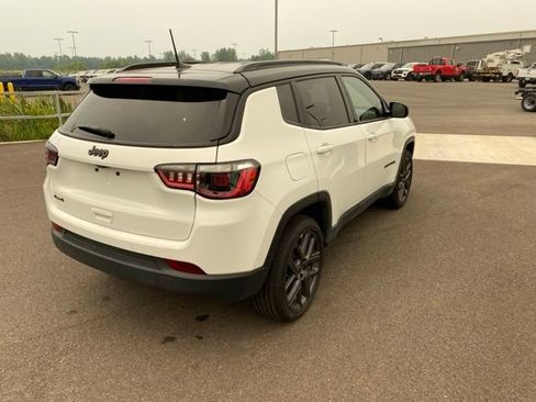 Used 2026 Jeep Compass Limited AWD/4WD image 5