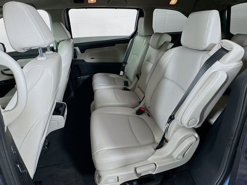 Certified 2026 Honda Odyssey EX-L image 18